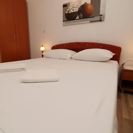 Sergej Apartman Drače