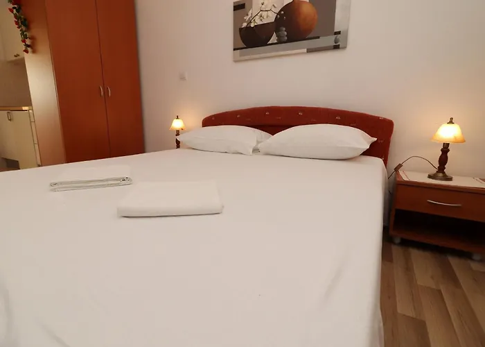 Sergej Apartman Drače